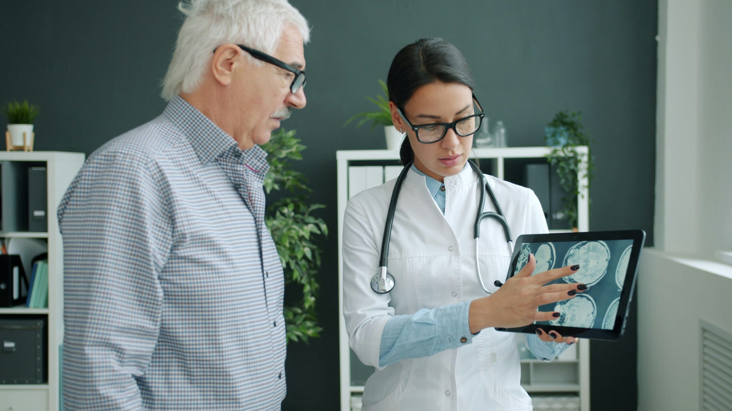 vitaly-gariev-Pg4bY_O1kh8-unsplash